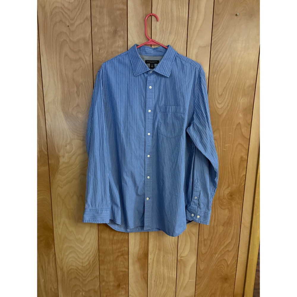 Banana Republic Mens XL Classic Fit Blue White Striped Cotton Button Down Shirt
